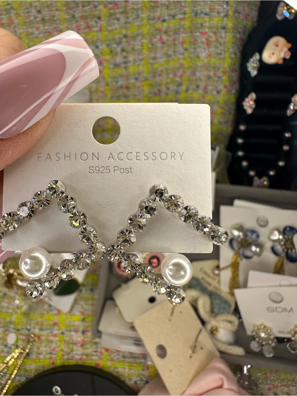 A great Silver Crystal and Pearl Drop Earrings